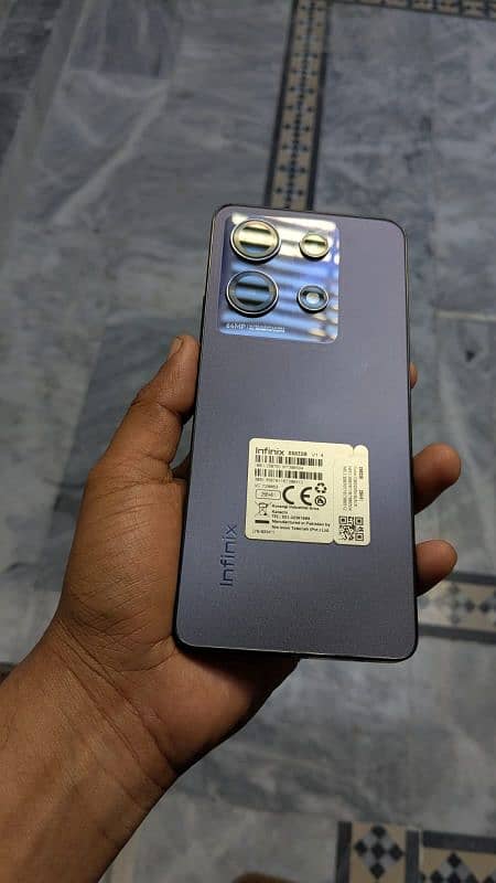 Infinix Note 30 8/256 1