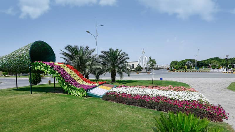 Bahria Orchard 5Marla Facing Park Plot 3