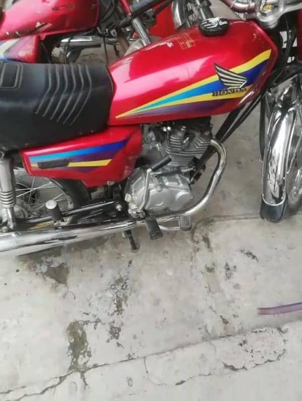 Honda 125CG baik FOR sale conditiony  Call wqtsaap 03244025537 2