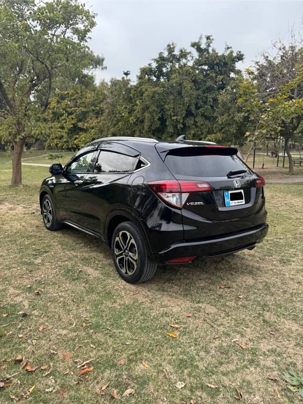 Honda Vezel 2015 0