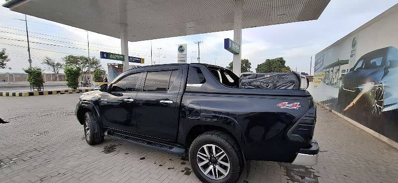 Toyota Hilux 2019 4