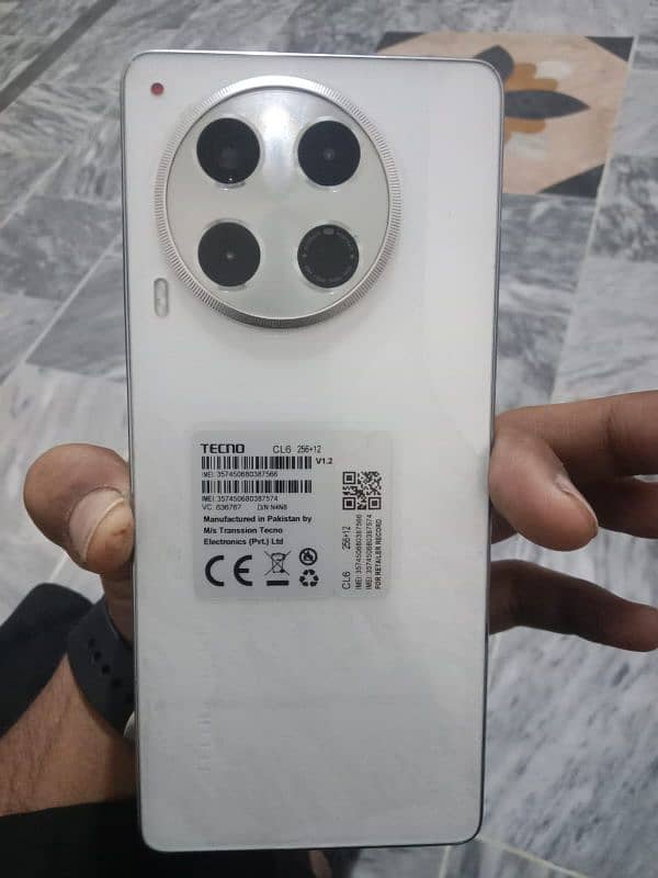 tecno common 30 white colour 0