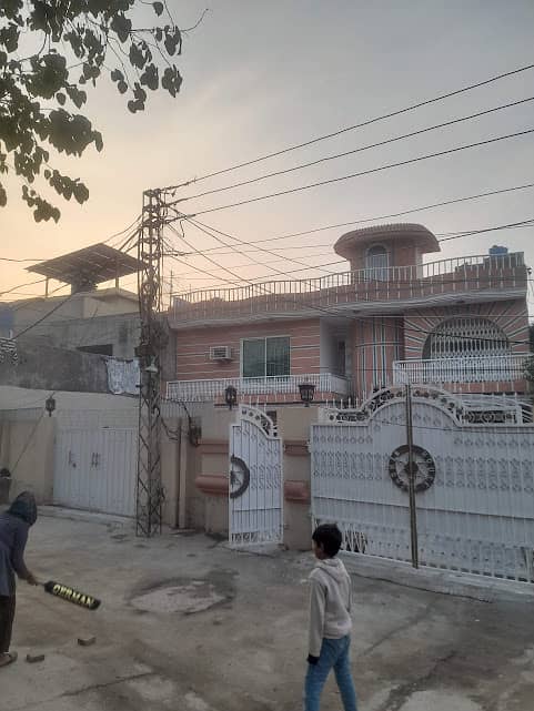 1 kanal double story house for rent 1