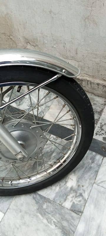 Total genuine 10/10 lush condition Honda CG 125 8