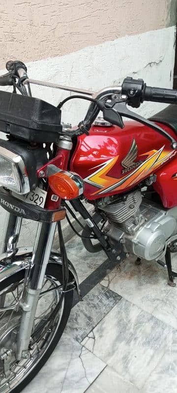 Total genuine 10/10 lush condition Honda CG 125 12