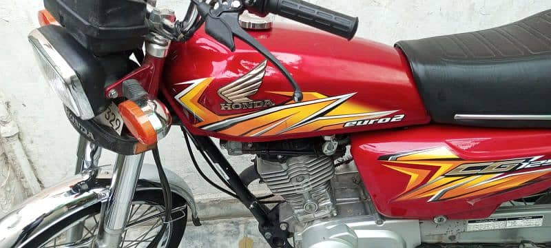 Total genuine 10/10 lush condition Honda CG 125 16