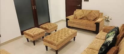 7 seater sofa 2 side table 1 Dewan