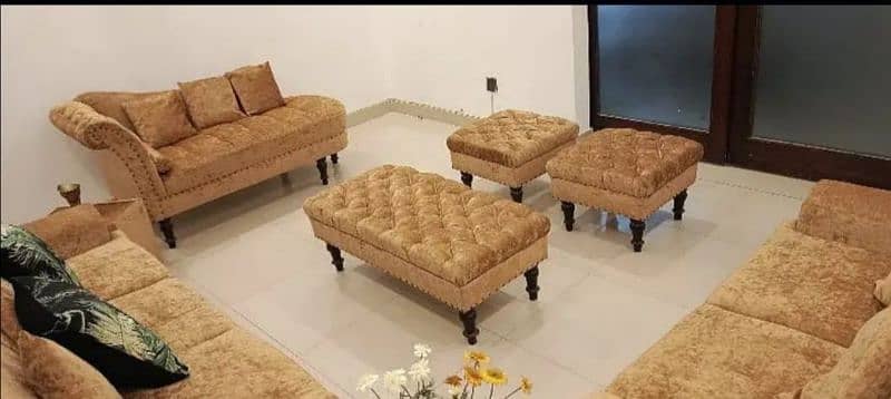 7 seater sofa 2 side table 1 Dewan 3