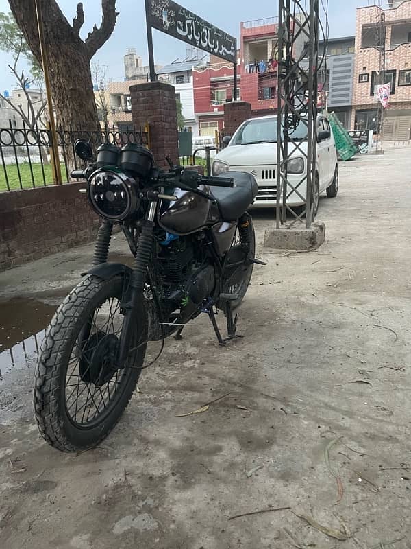 SUZUKI GS 150 3