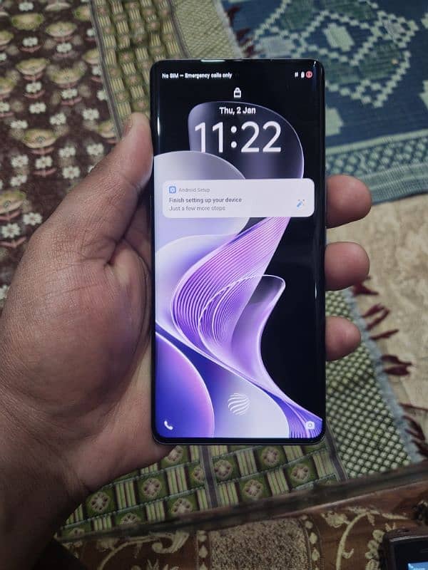 Vivo V40. 3