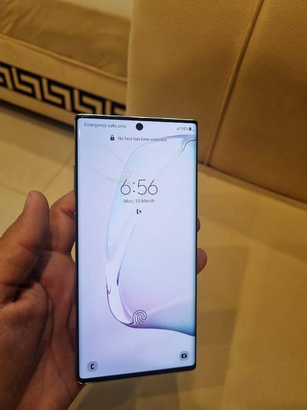 Samsung galaxy note 10 plus 13