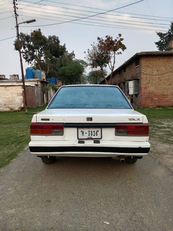 Nissan Sunny 1989 5