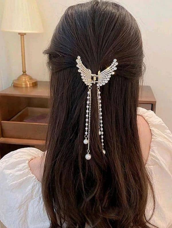 Butterfly Design Gold Plated Artificial Stones Hair Claw 2