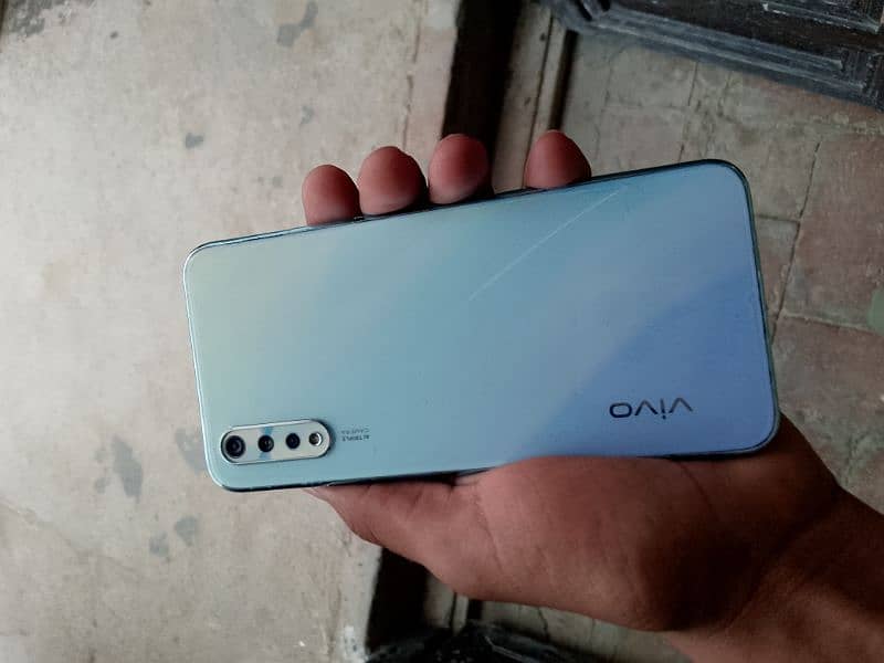 vivo s1 original with box charger 4