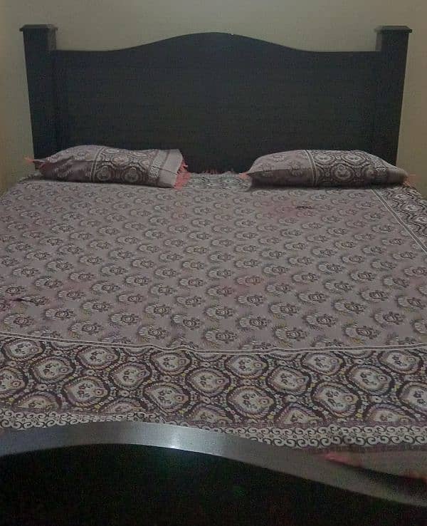 king bed 6 ft 6.30 ft wooden with mattress for sale 0