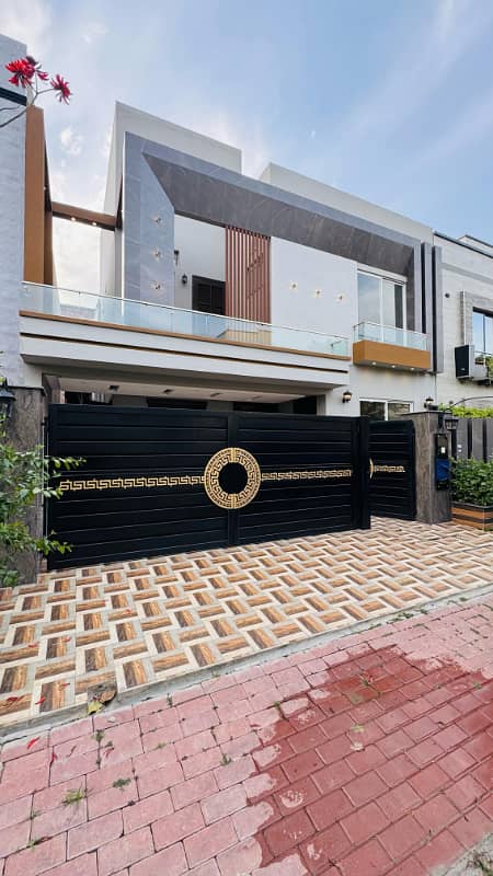 10 Marla Luxury Brand New House In Bahria Town For Sale 0