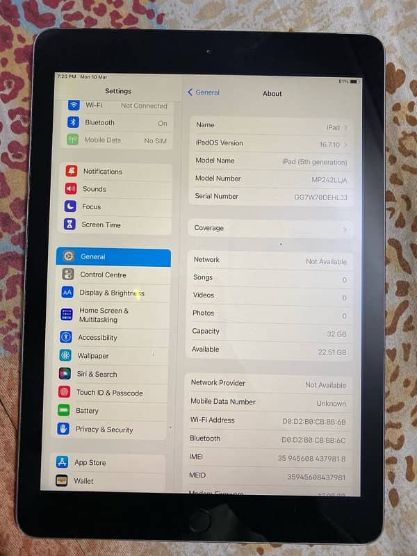 ipad 5th generation MDM 32gb all ok just finger print off 2