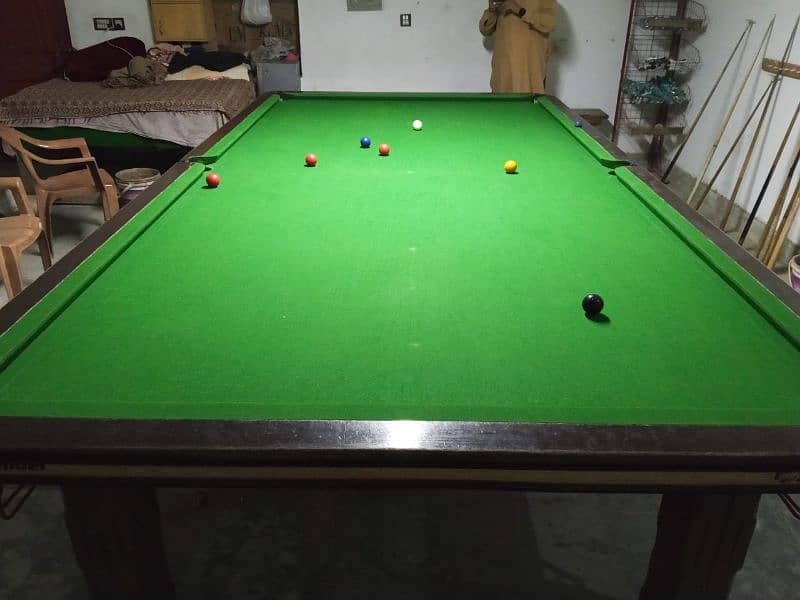 Snooker + Fossball + Video Game + Carrom 1