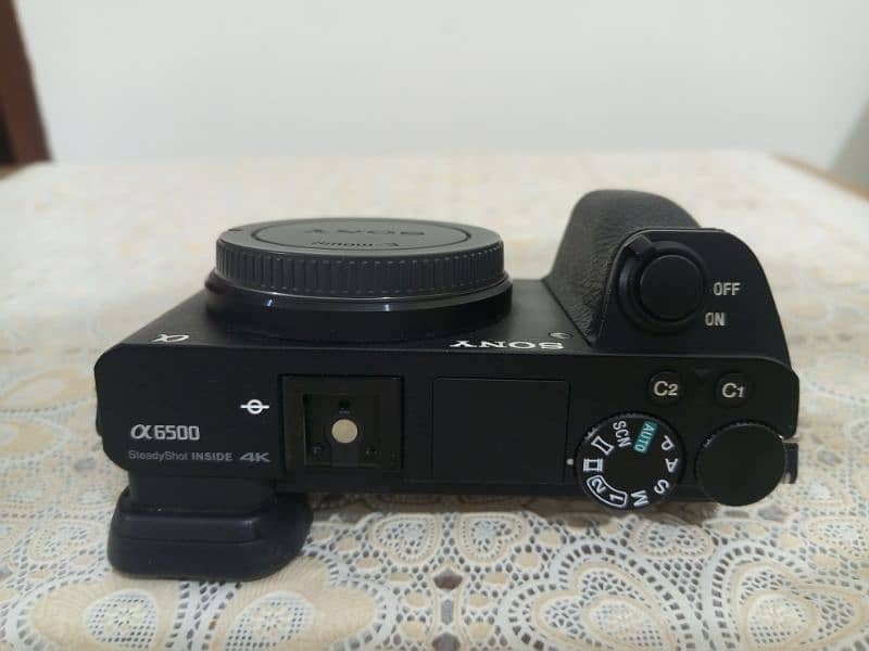 Sony Alfa 6500 With Sigma 16mm 1.4 10