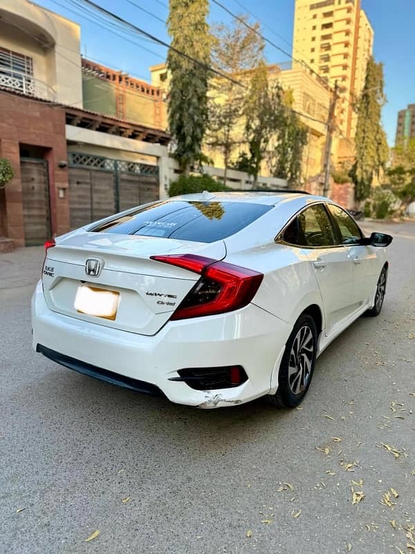 Honda Civic VTi Oriel Prosmatec 2017 UG 5