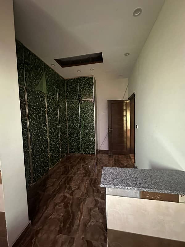 4 kinal upper portion for rent 12