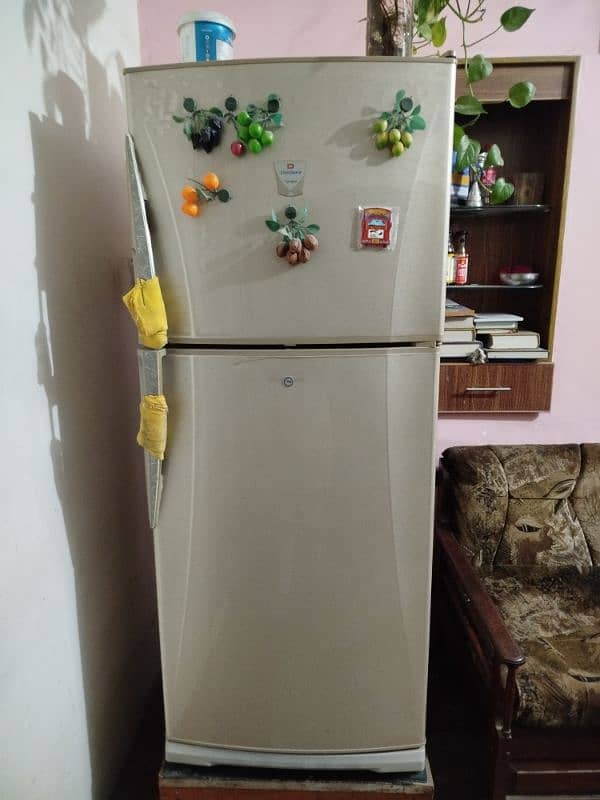 Dawlance Signature Large Refrigerator 0