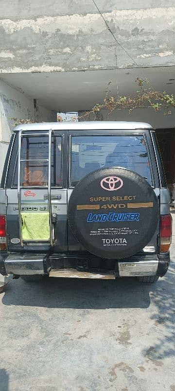 Toyota Land Cruiser 1993 16