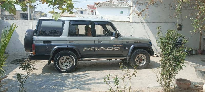 Toyota Land Cruiser 1993 18