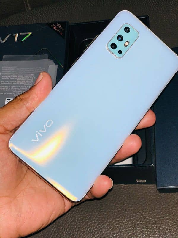 vivo v17 full box 8/256Gb  (03000242699 03156062963) 2