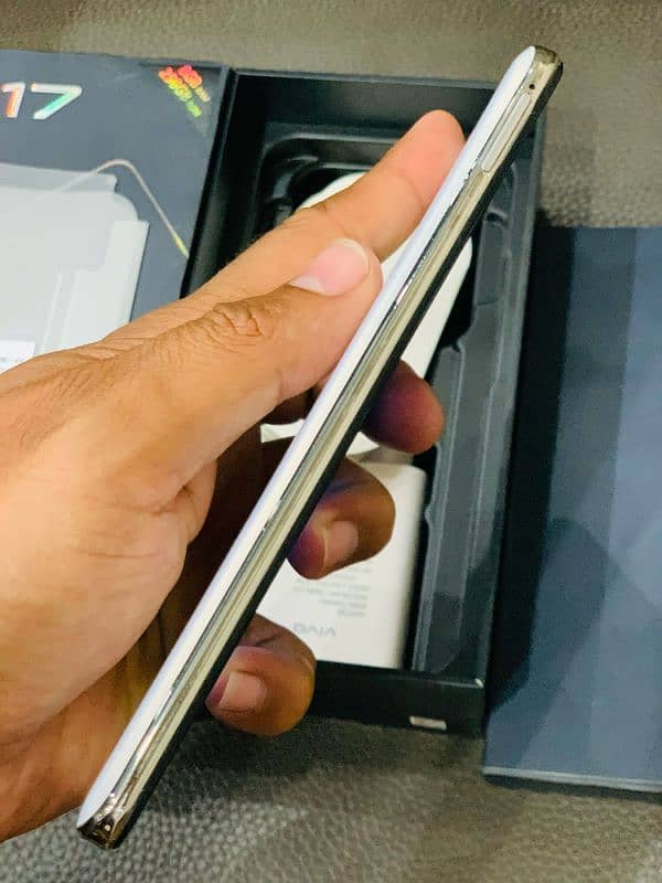 vivo v17 full box 8/256Gb  (03000242699 03156062963) 8