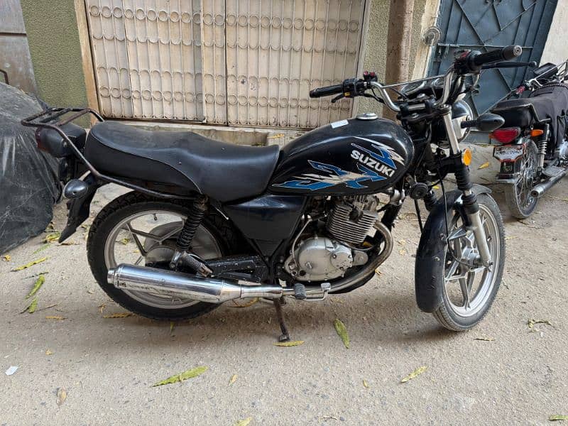 SUZUKI GS 150SE 8