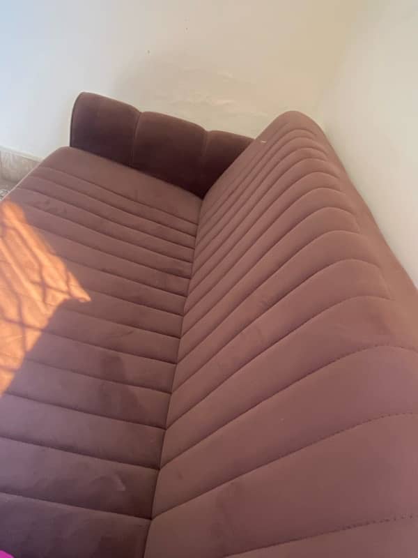 sofa comebed 1