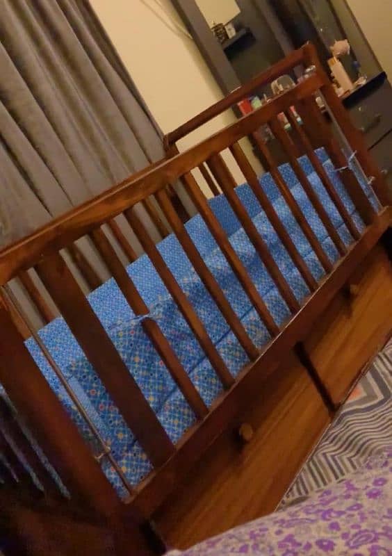 baby crib/cot with mattress 1