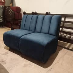 2 Used Single Sofas for Sale – Comfortable & Stylish