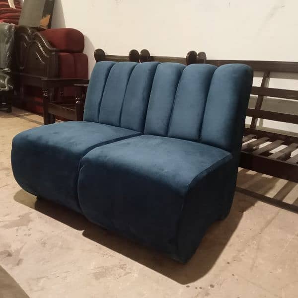 2 Used Single Sofas for Sale – Comfortable & Stylish 1