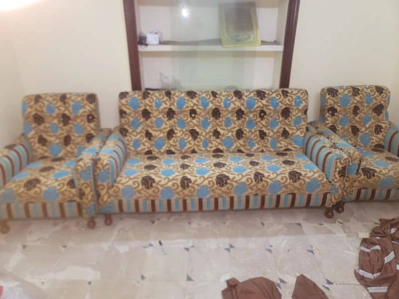 urgent sale new sofa set 0