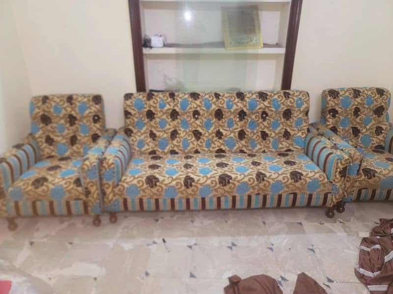 urgent sale new sofa set 1