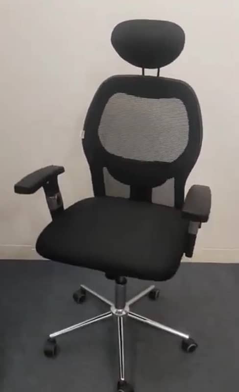 Revolving Office Chair | Premium Quality 0