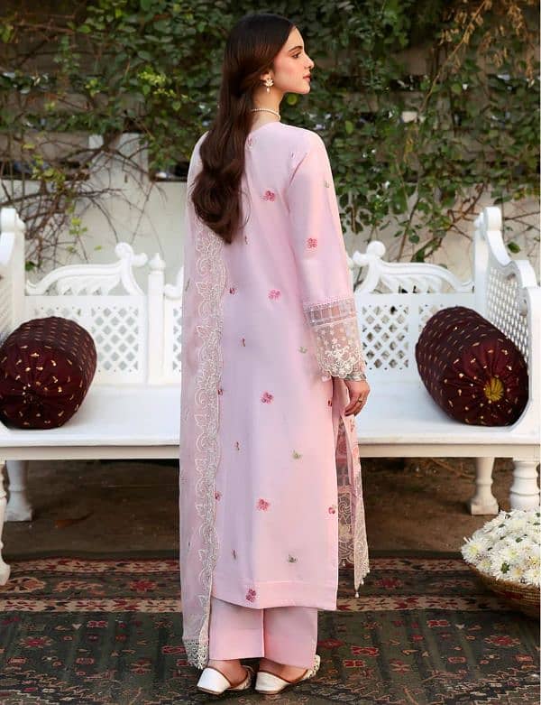 mahnur brand new volume unstiched dresses 10