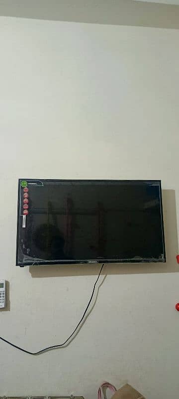 Nobel Android LCD 40 inch 10/10 original remote 2