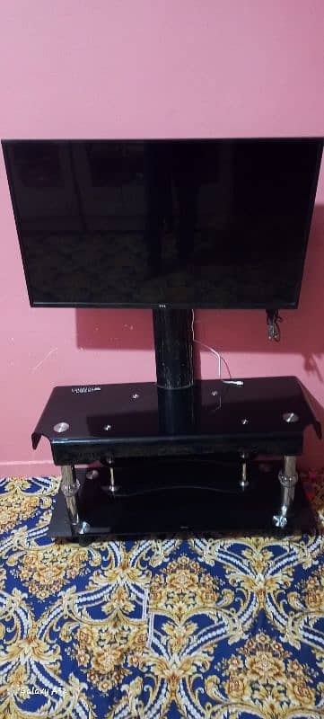 T. v toroly 1