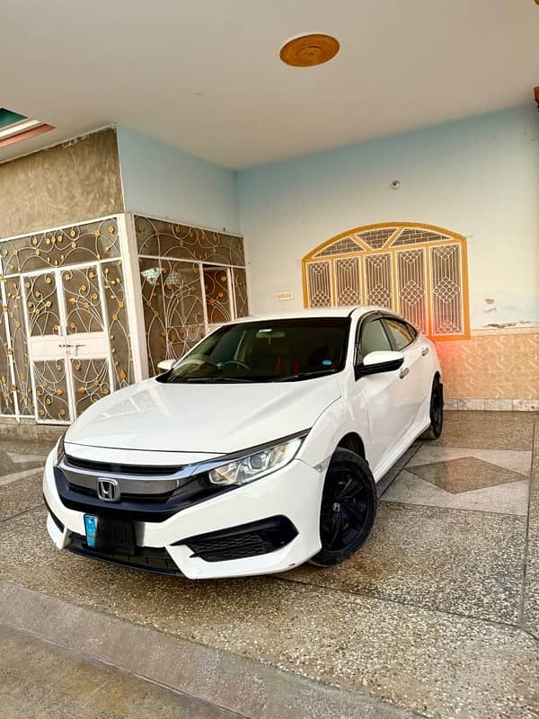 Honda Civic Standard 2020 4