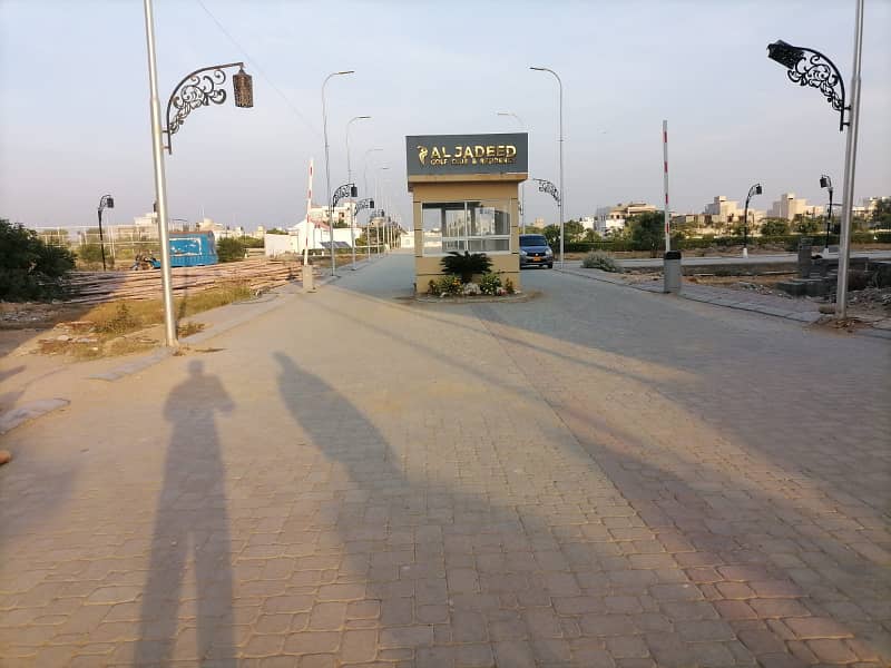 Al Jadeed Golf Club & Residency 200 Yards Residential Plots Available on Cash 6