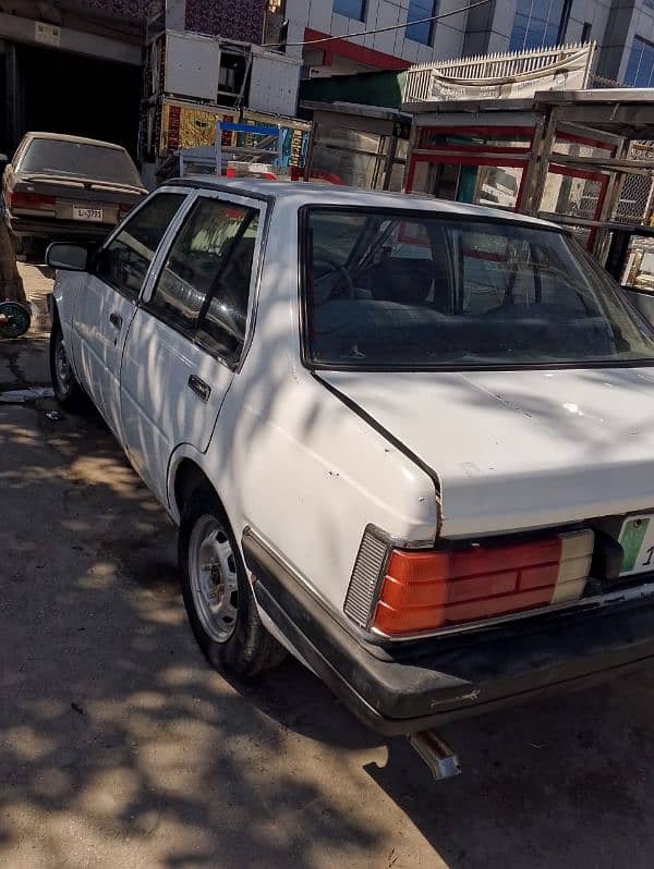 Nissan Sunny 1985 13