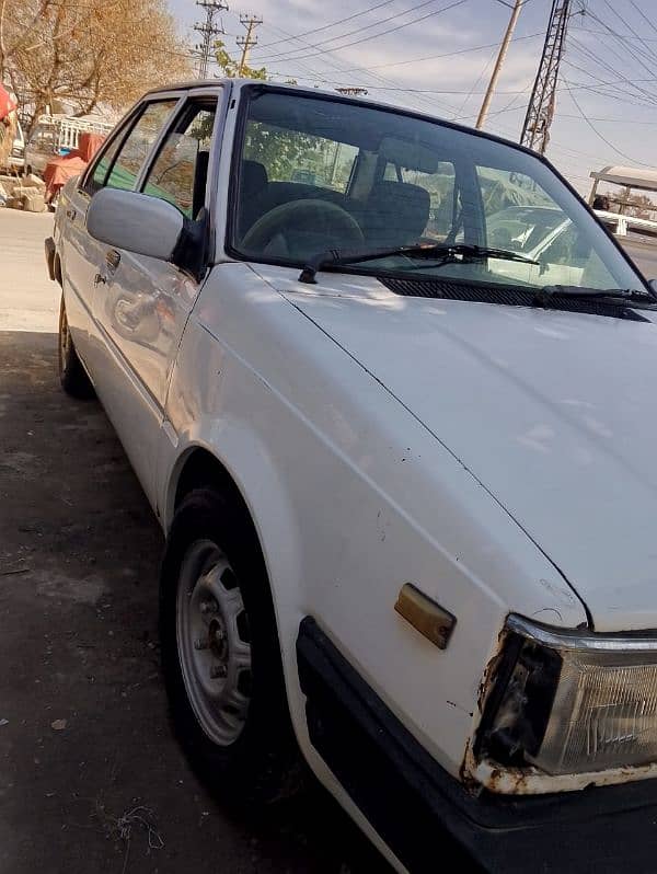 Nissan Sunny 1985 14