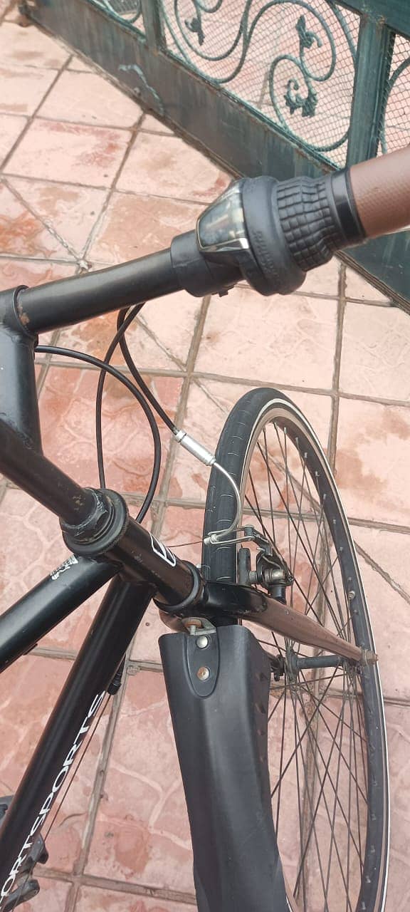 For Sale: Imported Cycle With Thin Tyres 0