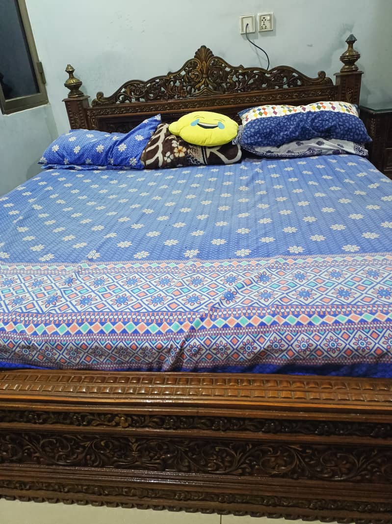 Pure Chinioti Sheesham 100% bedset 6