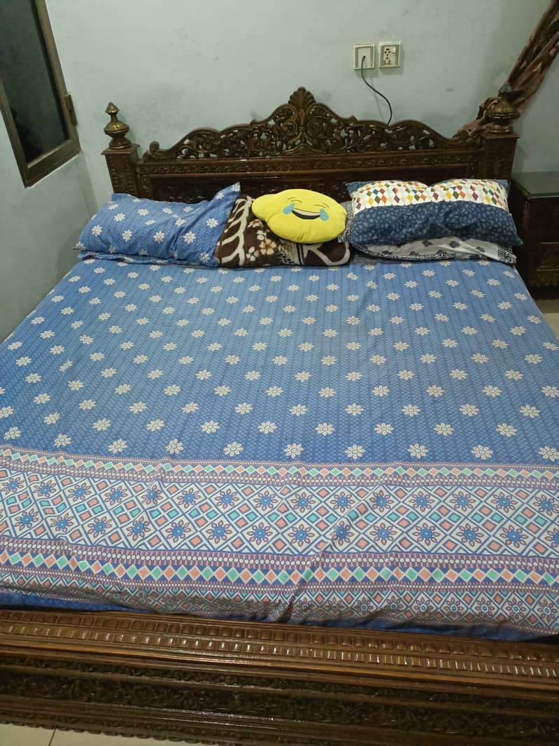 Pure Chinioti Sheesham 100% bedset 8