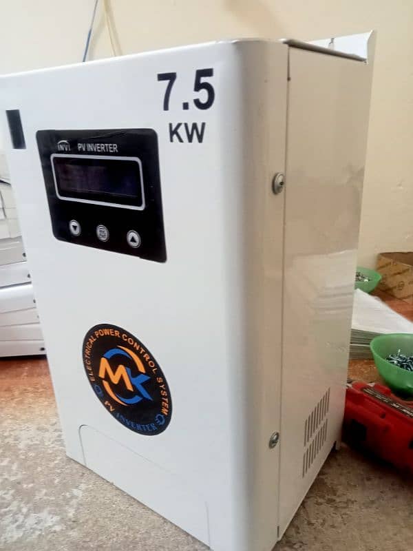 7-5KW_INVI PV Inverter Single-phase with China kit 1