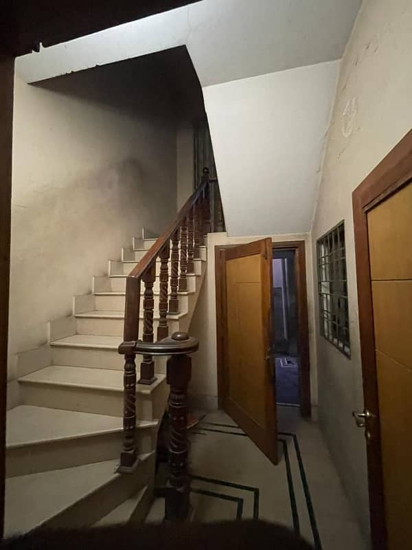 1 Kanal 4 Marlas Double storey House in canal view society Multan road Lahore 29